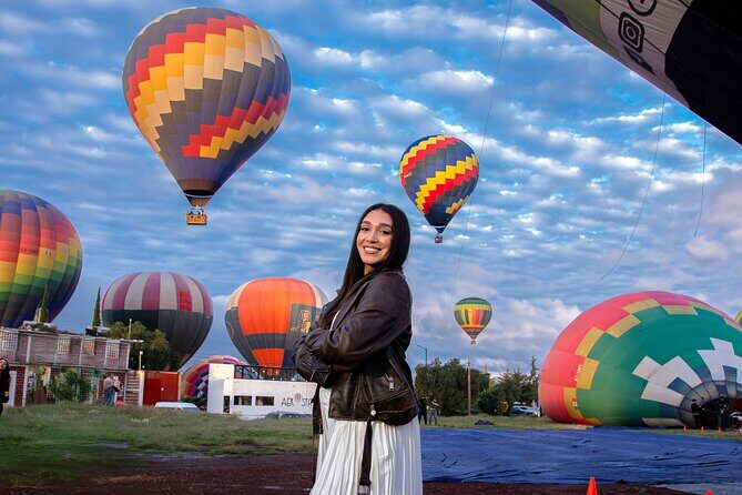 Balloon flight + pick up in CDMX + Breakfast in Cave + Teotihuacan - The Balloon Ride Over Teotihuacan: 30 to 45 minutes of real magic