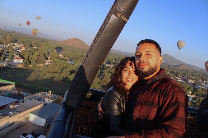 Balloon Flight with Breakfast in Cave and Pyramids of Teotihuacan - In the air: what the 35 to 50 minutes really feels like