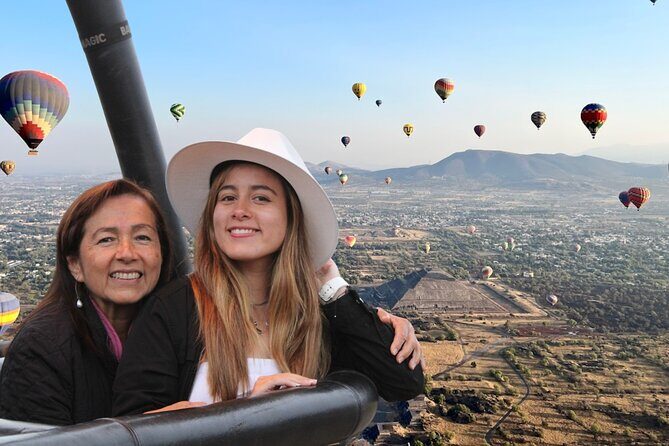Balloon flight with breakfast in Cave and Pyramids tour from CDMX - The 4:30–5:00am pickup: manage the cold and the schedule