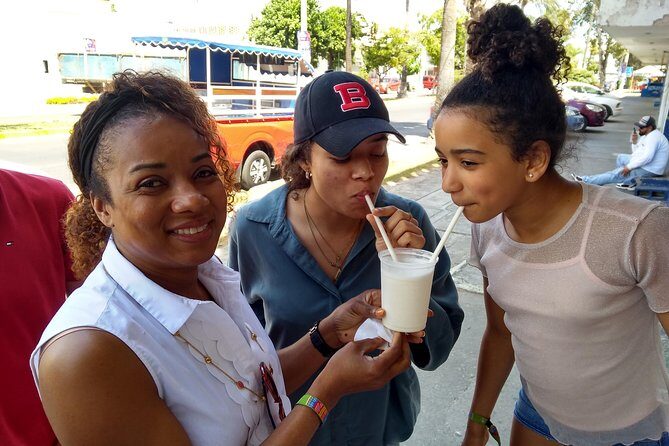 Barrio Bites tour - Small Group, Real Conversation: Max 8 People