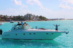Beautiful Yacht SeaRay 48ft / 15PAX 25P16 - Price and value: $380 per group plus the one dock fee