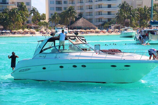 Beautiful Yacht SeaRay 48ft / 15PAX 25P16 - 2-hour or 4-hour rental: how to pick your ideal timing