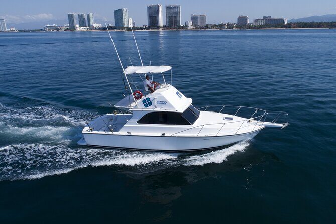 Bertram 38' Convertible Boat in Puerto & Nuevo Vallarta - A Bertram 38 cruise: what makes this boat day feel different