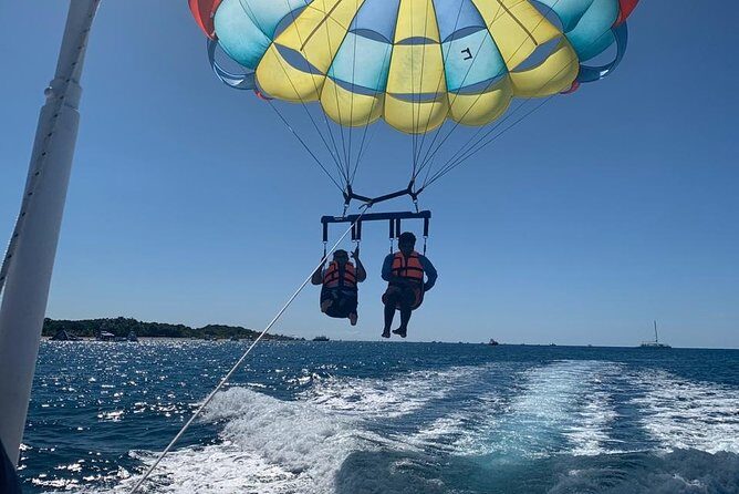 Best Parasailing Cozumel + Locker - Getting there without wasting your energy