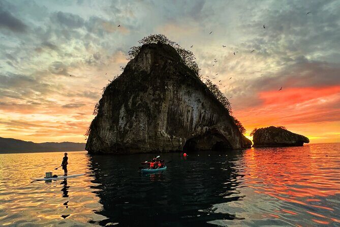 Bioluminescence by kayak or SUP to Los Arcos Puerto Vallarta - The Route: Mismaloya to Los Arcos Marine Park (and What That Means for You)
