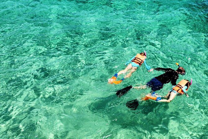 Boat ride to the Arch and Snorkel - Meeting point and what to know before 11:30 am