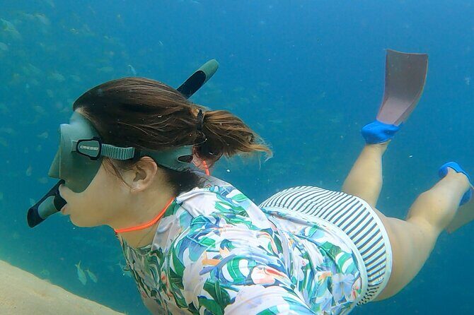 Boat ride to the Arch and Snorkel - The smooth cruise segment: settling in before the reef