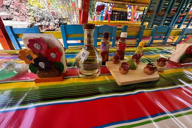 Boat Tour in Mexico City and Mezcal Fiesta with Food and ∞Drinks - Food and drinks: what “included” feels like on the water