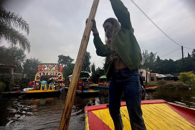 Boat tour in Mexico City with Live Guide with Food and Drinks - Timing and Route: What 2 Hours 30 Minutes Actually Feels Like