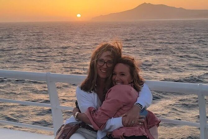 Cabo Arch Sunset Yacht Tour - Dinner & Drinks — Up to 18 Guests - The Arch of Cabo San Lucas stop: where the photos actually happen