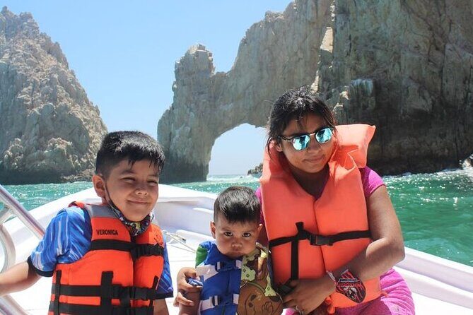 Cabo Boat Ride to El Arco & Lover’s Beach with Swimming - What to bring and how to make the timing feel easy