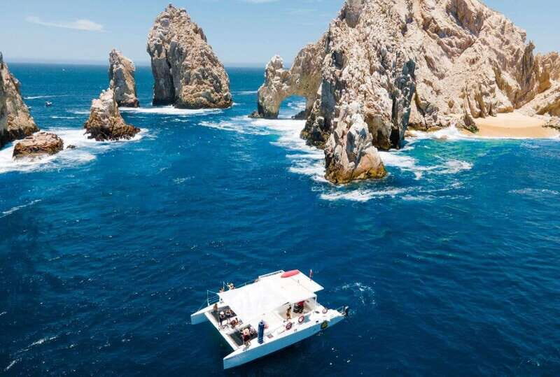Cabo Catamaran Snorkel: Arch & Santa Maria, Open Bar, Snacks - A 3-hour Cabo catamaran that mixes views, swim time, and free drinks