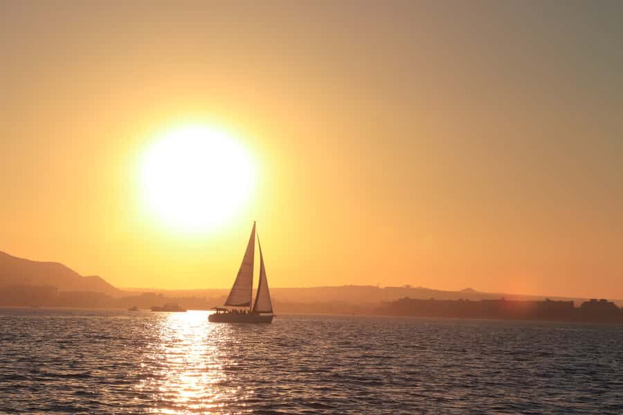 Cabo Luxury Sunset Sailing Adventure with Open Bar - Boarding Rules and What to Bring (So You’re Not Miserable)