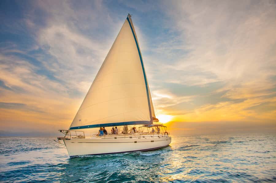 Cabo Luxury Sunset Sailing Adventure with Open Bar - Food and Drinks: Open Bar Plus Deck Appetizers