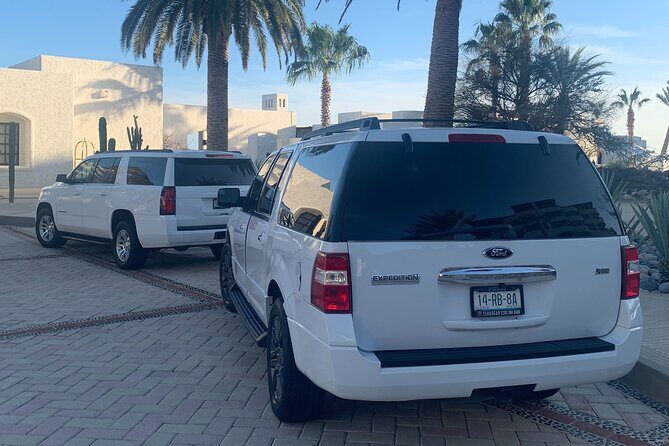 Cabo Private Transportation Airport to Cabo San Lucas Pacific Side, Nobu Hard Rock - The Door-to-Hotel Goal: From Los Cabos to Nobu Hard Rock on the Pacific Side