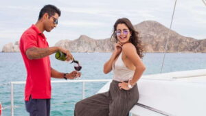 Cabo San Lucas: 2 Hour Sunset Cruise with Food and Wine - Cruising Past the Arch at Land’s End and Lover’s Beach
