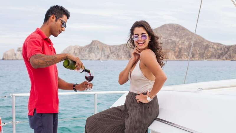 Cabo San Lucas: 2 Hour Sunset Cruise with Food and Wine - Cruising Past the Arch at Land’s End and Lover’s Beach