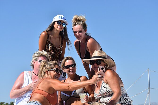 Cabo San Lucas Boat Tour with Snorkeling, Open Bar, and Lunch - Open bar and lunch included: where the real value shows up