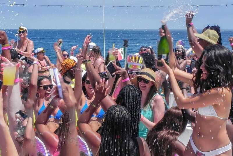 Cabo San Lucas: Hip Hop Boat Party with Unlimited Drinks - Cabo Arch photo stop: how to get the best pictures