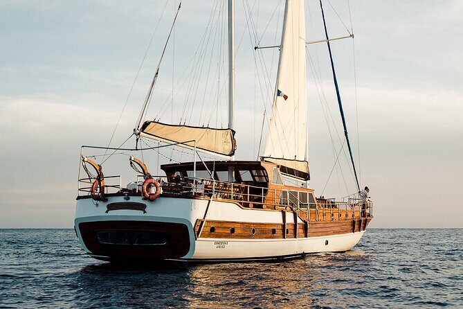 Cabo San Lucas Luxury Sailing Yacht and Dinner with a Chef - Who should book this Cabo yacht dinner (and who should skip)