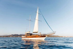 Cabo San Lucas: Sunset Yacht Cruise w/Chef Dinner & Open Bar - Your snack start: amuse-bouches, charcuterie, and an early drink