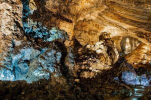 Cacahuamilpa Caves and Taxco: Private & Small Groups From Mexico City - Cacahuamilpa Caves: walk in lit corridors through real geology