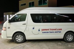 Cancun Airport private transfer to Cancun hotel zone - Finding the driver quickly at Cancun International Airport (Terminals 2, 3, and 4)