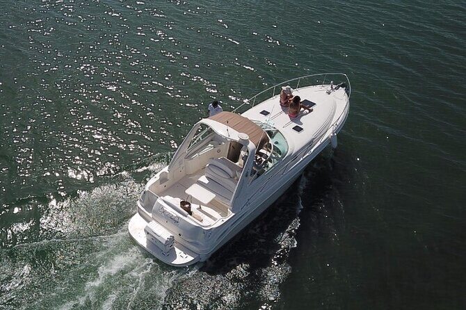 Cancun Bay Private 2-Hour on a Luxury Yacht - A 38-foot private yacht cruise that keeps your day easy