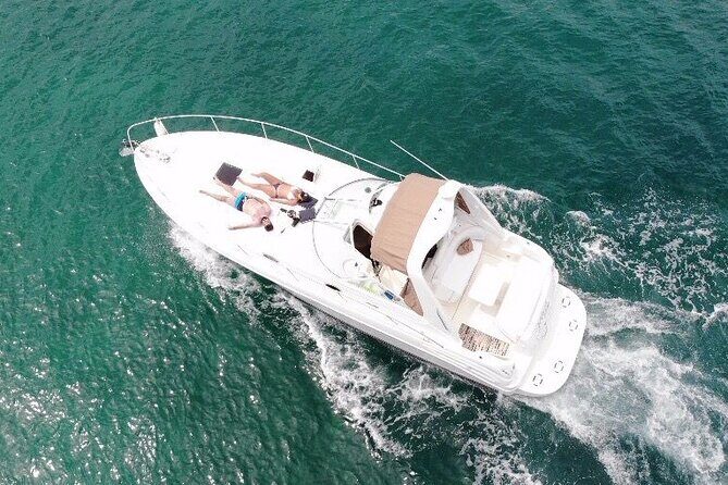 Cancun Bay Private 2-Hour on a Luxury Yacht - Getting the most from the sailing vibe