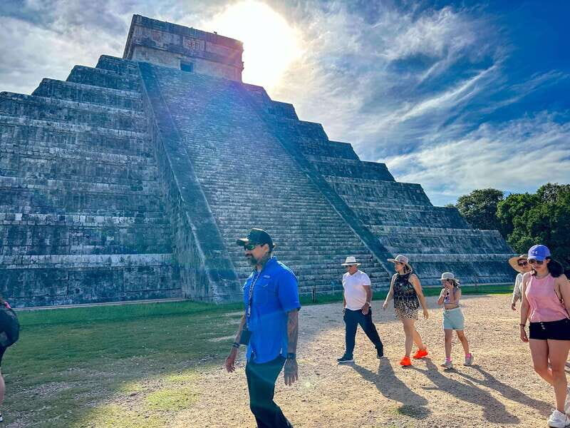 Cancun: Chichen Itza Early Access Guided Tour - Heat management and photo timing: what to bring (and why)