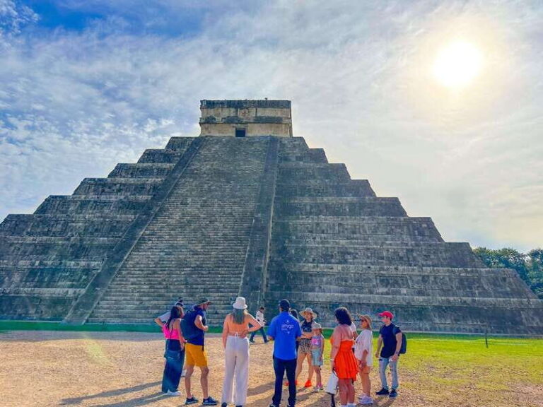 Cancun: Chichen Itza Early Access Guided Tour - Cancun pickup to Chichén Itzá: plan for the ride, then sleep through it