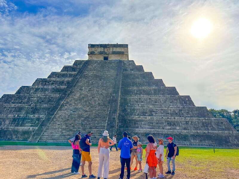 Cancun: Chichen Itza Early Access Guided Tour - Cancun pickup to Chichén Itzá: plan for the ride, then sleep through it
