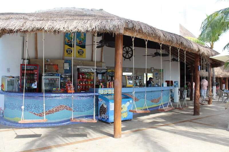 Cancún: Dolphin Encounter on Isla Mujeres with Buffet - Lunch, Pools, and Lounge Chairs: The Real Value of the Down Time