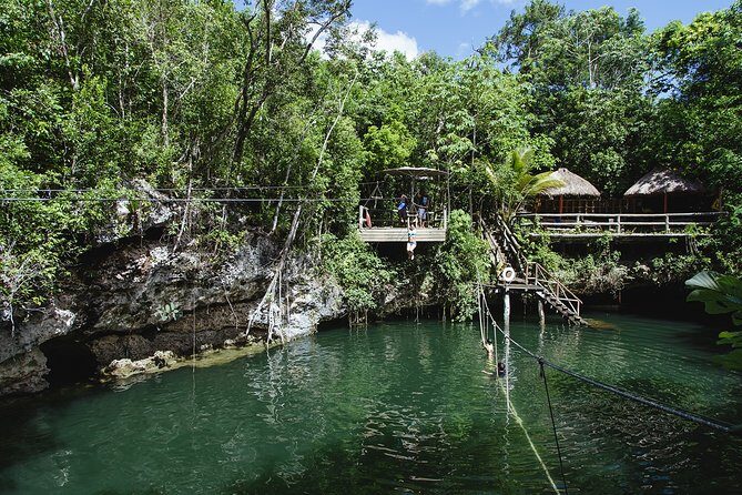 Cancun Extreme Zipline Canopy Tour - Clothing, lockers, and the photo reality check