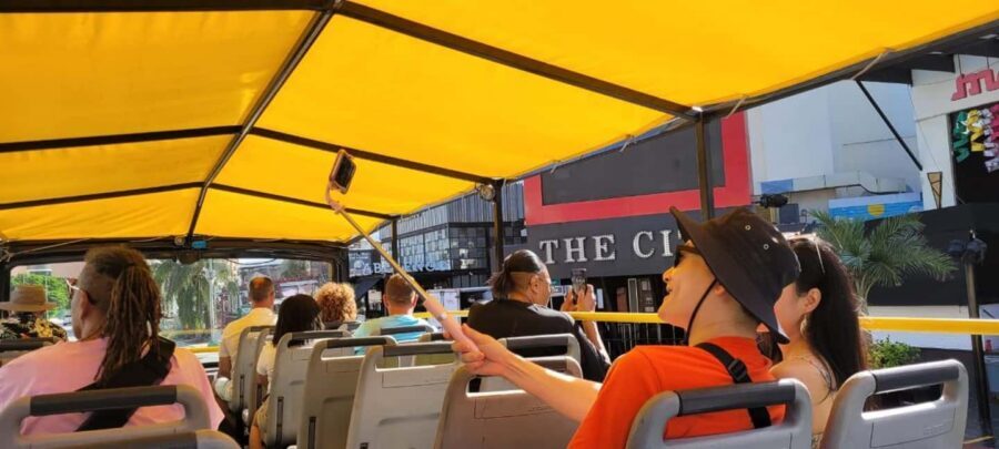 Cancun: Guided City Tour with Shopping by Double Decker Bus - Guides and Group Energy: What You Can Learn From Past Sessions