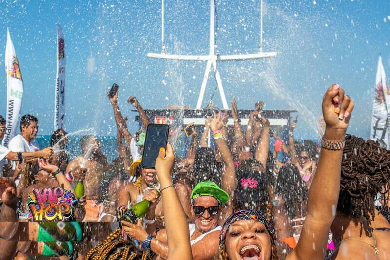 Cancun: Hip Hop Sessions Party Boat Cruise - Your all-you-can-drink bar: what’s included and how to plan your intake