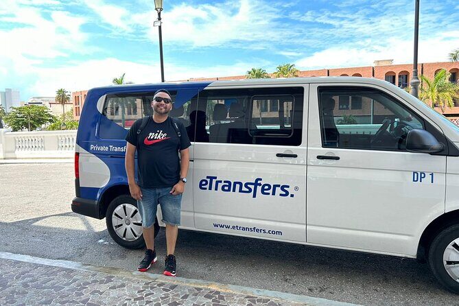 Cancun Hotel Zone Private Transfer From and To Cancun Airport - Meeting points that reduce stress (and where people get lost)