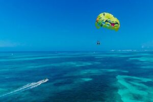Cancun Parasail Open Schedule - Where You Start and How the Water Taxi Works (Playa Tortugas)