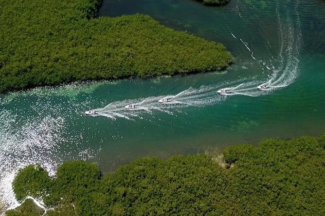 Cancun speedboat and snorkel tour: shared speedboat - Nichupte Lagoon speedboat time: you’re not just a passenger