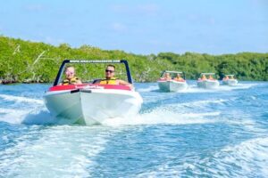 Cancun speedboat and snorkel tour: shared speedboat - Punta Nizuc snorkeling: reef statues plus marine life