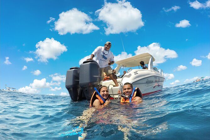Cancun Whale Shark Experience with Snorkel & Transportation - Ceviche lunch on the boat: practical food, not a random afterthought