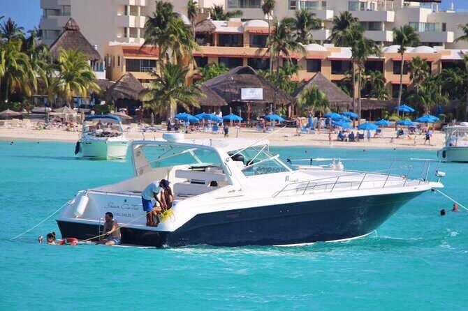 Cancun yachts rental BEATIFUL YACHT 46FT, 15 PAX MAX 25P6 - Entering The Experience: A 46-Foot Private Yacht in Cancun
