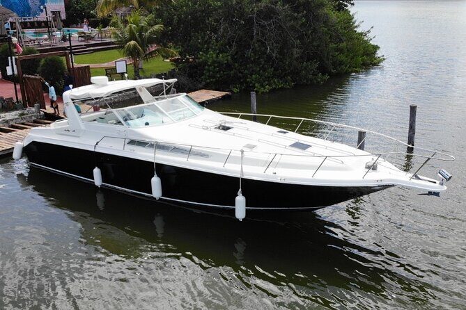 Cancun yachts rental BEATIFUL YACHT 46FT, 15 PAX MAX 25P6 - Price and Value: What $360 Covers (and What You’ll Add)