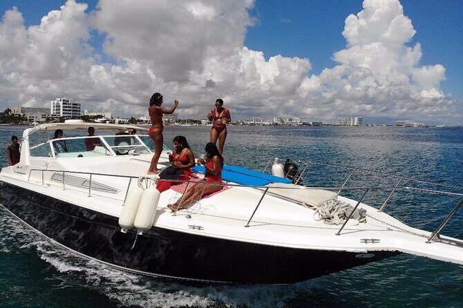 Cancun yachts rental BEATIFUL YACHT 46FT, 15 PAX MAX 25P6 - How the 2, 4, and 6-Hour Options Actually Play Out