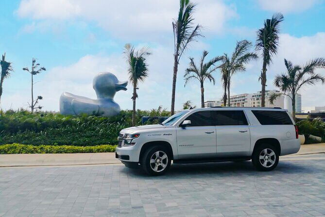 Cancun Zone Luxury Transportation from-to Cancun Airport - What to expect from the vehicle: comfort, but manage luxury expectations