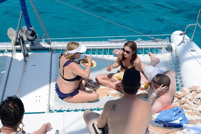 Cancun's Best: Catamaran to Isla Mujeres, Snorkeling & Drinks! - The Beach Club Buffet: Vegan Options, Plus Real-World Food Expectations