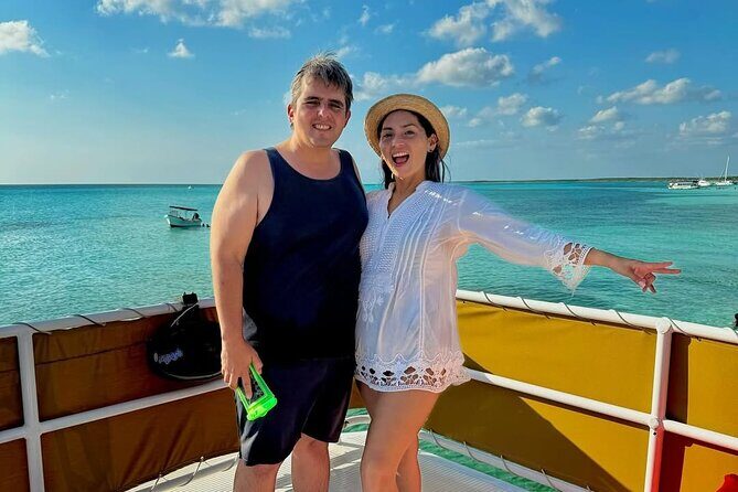 Catamaran Excursion + Open bar + Snorkeling at El Cielo - Meeting point and boat reality check in San Miguel