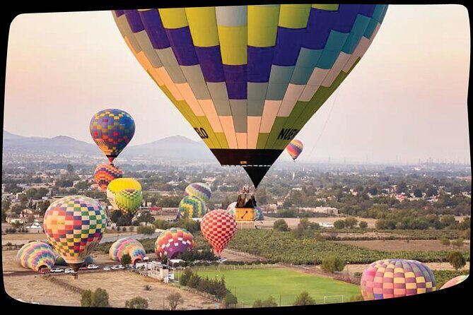 CDMX balloon flight, breakfast, pickup and visit to Teotihuacán - Breakfast with coffee/tea, then the archaeological zone