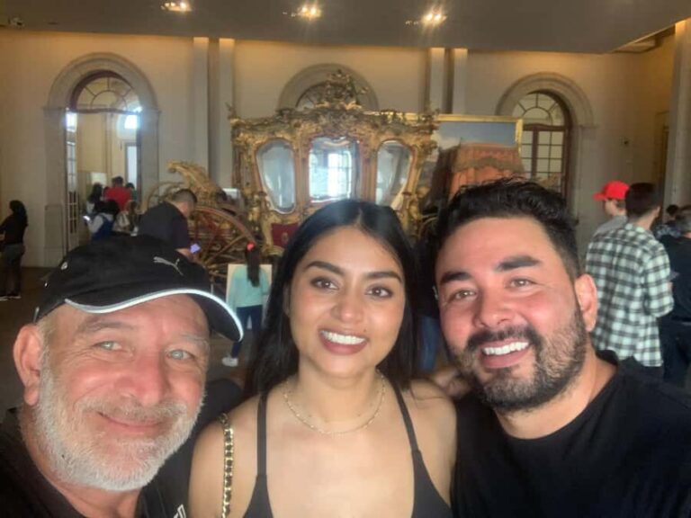 CDMX: Chapultepec Castle & Anthropology Museum Private Tour - Chapultepec Castle: the hilltop story behind the views