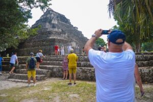 Chacchoben & Bacalar Combo Excursion Costa Maya - Bacalar Lagoon: Three Cenotes and the Seven-Colors Idea